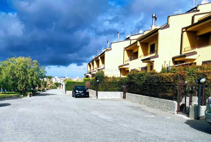 Vendita villetta a schiera nuova costruzione Via Arghillà Sud zona Catona a Reggio Di Calabria (RC) 259 mq