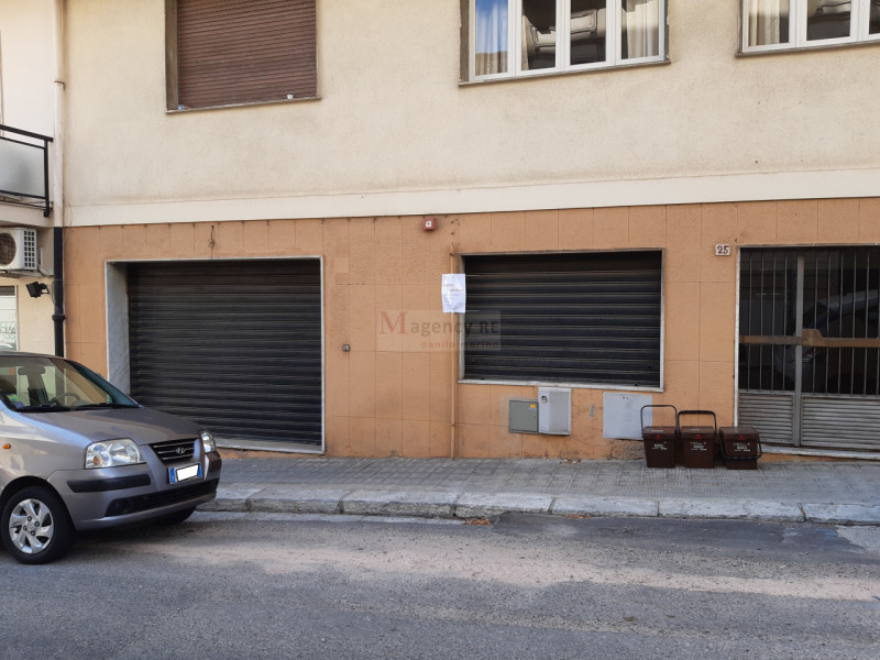 Affitto attività commerciale da ristrutturare 27 Via Marsala zona Reggio Calabria - Centro a Reggio Di Calabria (RC) 87 mq