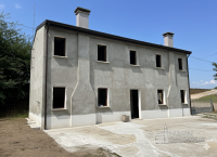 casa singola in vendita Giacciano Con Baruchella foto 001__gemini_generated_image_hiim5vhiim5vhiim_wmk_0.png