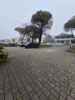 negozio in affitto Selvazzano Dentro foto 999__parcheggio_delle_attivita.jpg