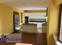 casa a schiera in vendita Valdilana foto 002__presentazione_cucina_riammodernata.jpg