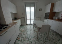 apartamento para alquiler Chiavari foto 002__screenshot_20251016_194727_gallery.jpg