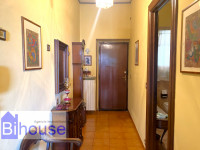 appartamento in vendita Biella foto 010__ingresso-stato-attuale_wmk_0.jpg