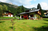 villa in vendita Auronzo di Cadore foto 033__vista_giardino.jpg