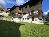 appartamento in vendita Auronzo di Cadore foto 011__esterno_appartamento.jpg