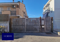 garage in vendita Roma foto Accessocarrabile.jpg
