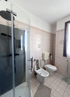 casa a schiera in vendita Rovigo foto 016__bagno2.jpg
