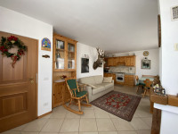 appartamento in vendita Lorenzago di Cadore foto 003__soggiorno_zona_relax.jpg