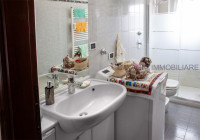 appartamento in vendita Milano foto 011__foto_12_-_bagno_2_wmk_0.jpg