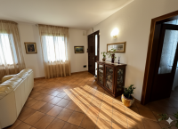 villa in vendita Badia Polesine foto 015__gemini_generated_image_5trvm75trvm75trv.png