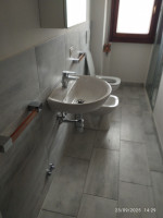 appartamento in affitto Firenze foto 006__bagno_grigio.jpg