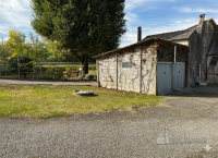 bifamiliare in vendita Canda foto 019__gemini_generated_image_q6tye5q6tye5q6ty_wmk_0.png