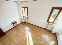 bifamiliare in vendita Canda foto 025__gemini_generated_image_5mz93m5mz93m5mz9_wmk_0.png