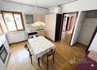 bifamiliare in vendita Canda foto 028__gemini_generated_image_fxkkq4fxkkq4fxkk_wmk_0.png