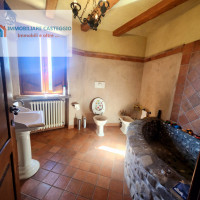 villa in vendita Fortunago foto 019__img-20250318-wa0041_wmk_0.jpg