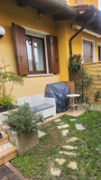 casa a schiera in vendita Selvazzano Dentro foto 021__angolo_giardino.jpg