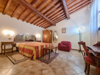 villa in vendita Firenze foto 023__whatsapp_image_2026-03-03_at_10_50_24__5.jpg