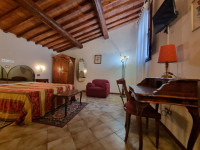 villa in vendita Firenze foto 024__whatsapp_image_2026-03-03_at_10_50_25__4.jpg