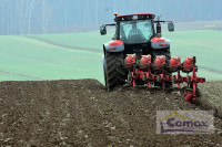 terreno in vendita Ariano Nel Polesine foto 002__001__foto_trattore.jpg