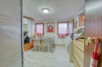 appartamento in vendita Selvazzano Dentro foto 017__tavernetta_lavanderia_caselle.jpg